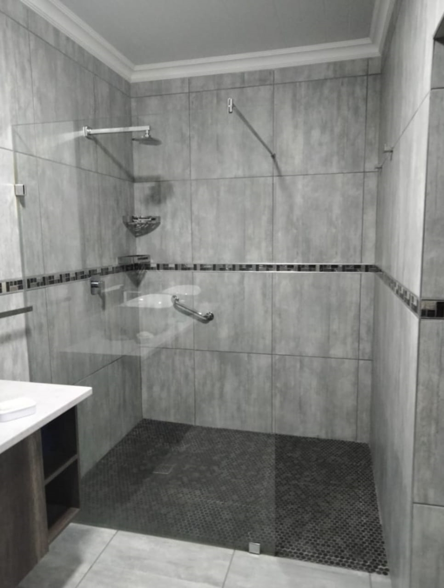 To Let 2 Bedroom Property for Rent in Albertinia Western Cape